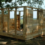 DIY Wood Pallet Chicken Coop