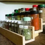 DIY Wood Pallet Spie Rack