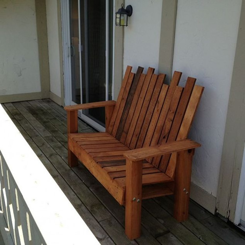 DIY Wood Pallet Outdoor Bench