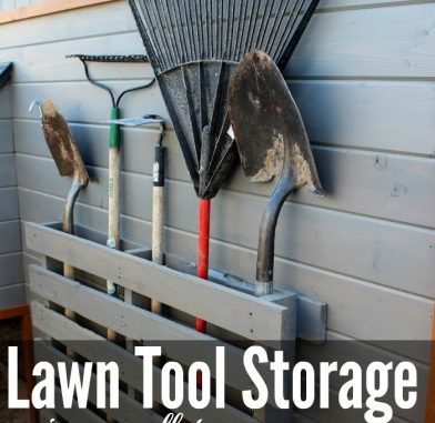 DIY Wood Pallet Tool Storage