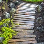 DIY Wood Pallet Garden Walkway