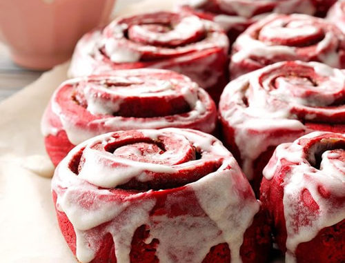 Red Velvet Cinnamon Rolls Recipe